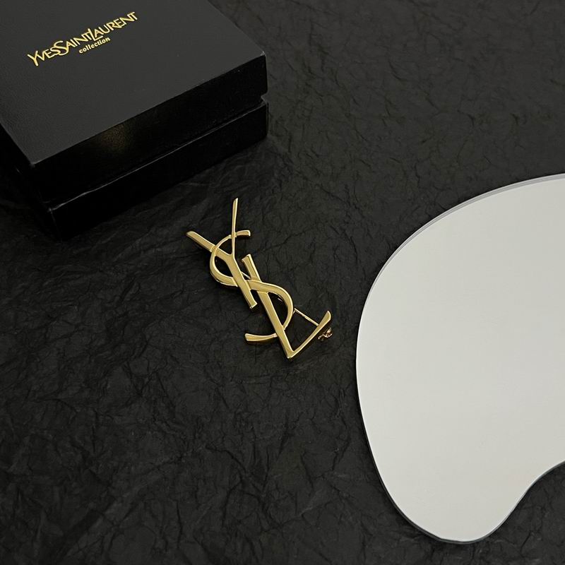 YSL Brooch 11lyr56